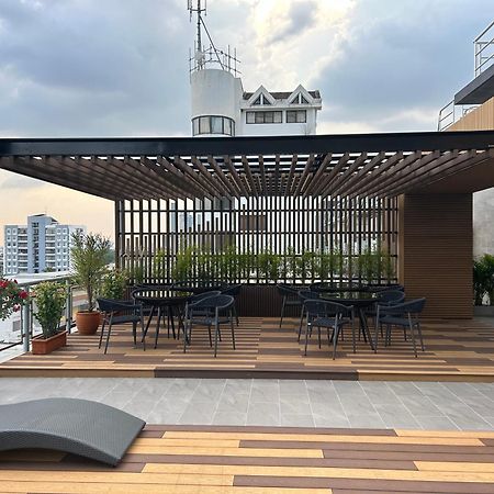 Best Western Click Sathorn 11 Bangkok Bagian luar foto
