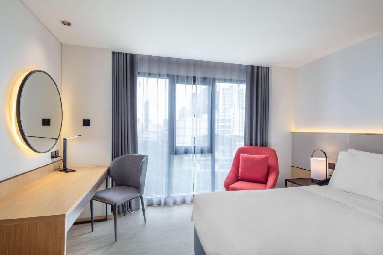 Best Western Click Sathorn 11 Bangkok Bagian luar foto