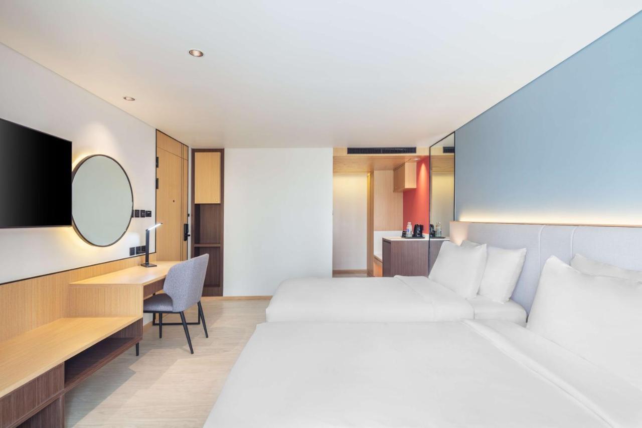 Best Western Click Sathorn 11 Bangkok Bagian luar foto