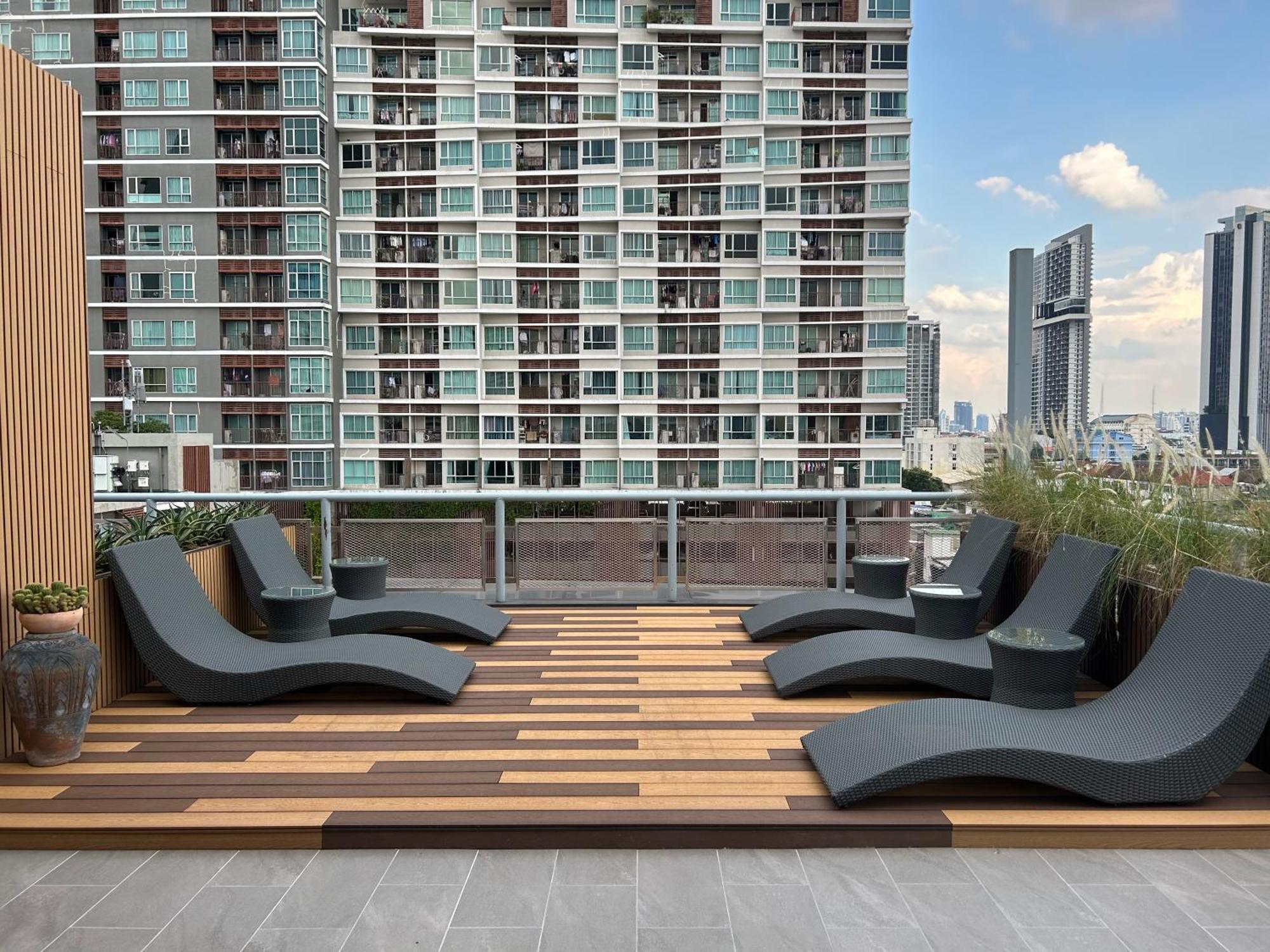 Best Western Click Sathorn 11 Bangkok Bagian luar foto